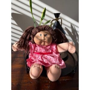 Vintage Cabbage Patch Kid Doll Brown Hair  Snoopy Dress Girl Toy 16" 1982 Signed